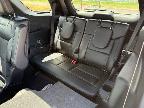 Used 2024 Ford Explorer ST w/ Equipment Group 401A AWD/4WD image 31