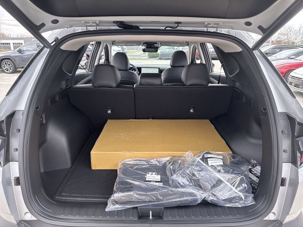 Used 2025 Hyundai Tucson SEL AWD/4WD image 28