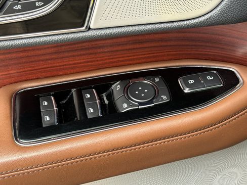 Used 2022 Lincoln Navigator Reserve AWD/4WD image 13