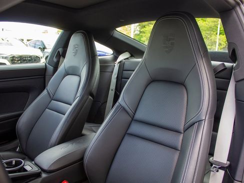 Used 2024 Porsche 911 Carrera GTS w/ Premium Package image 12