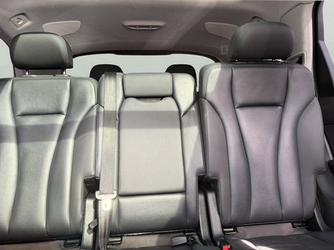 Used 2021 Audi Q7 3.0T Premium Plus AWD/4WD image 35