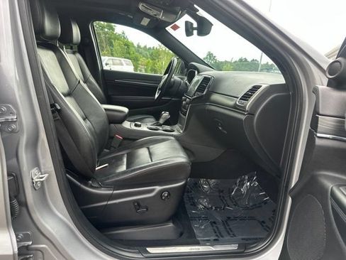 Used 2020 Jeep Grand Cherokee Limited w/ Luxury Group II AWD/4WD image 12