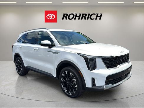 Used 2025 Kia Sorento EX AWD/4WD image 4
