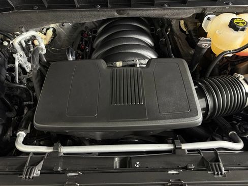 Used 2025 Chevrolet Tahoe LT AWD/4WD image 23