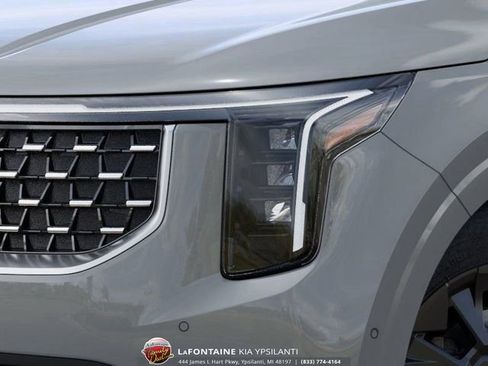 New 2026 Kia Carnival SX FWD image 10