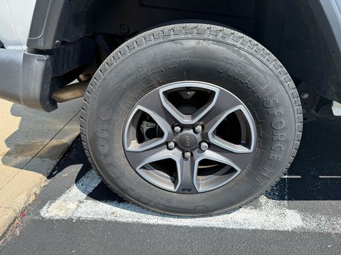 Used 2022 Jeep Wrangler Unlimited Sport AWD/4WD image 30