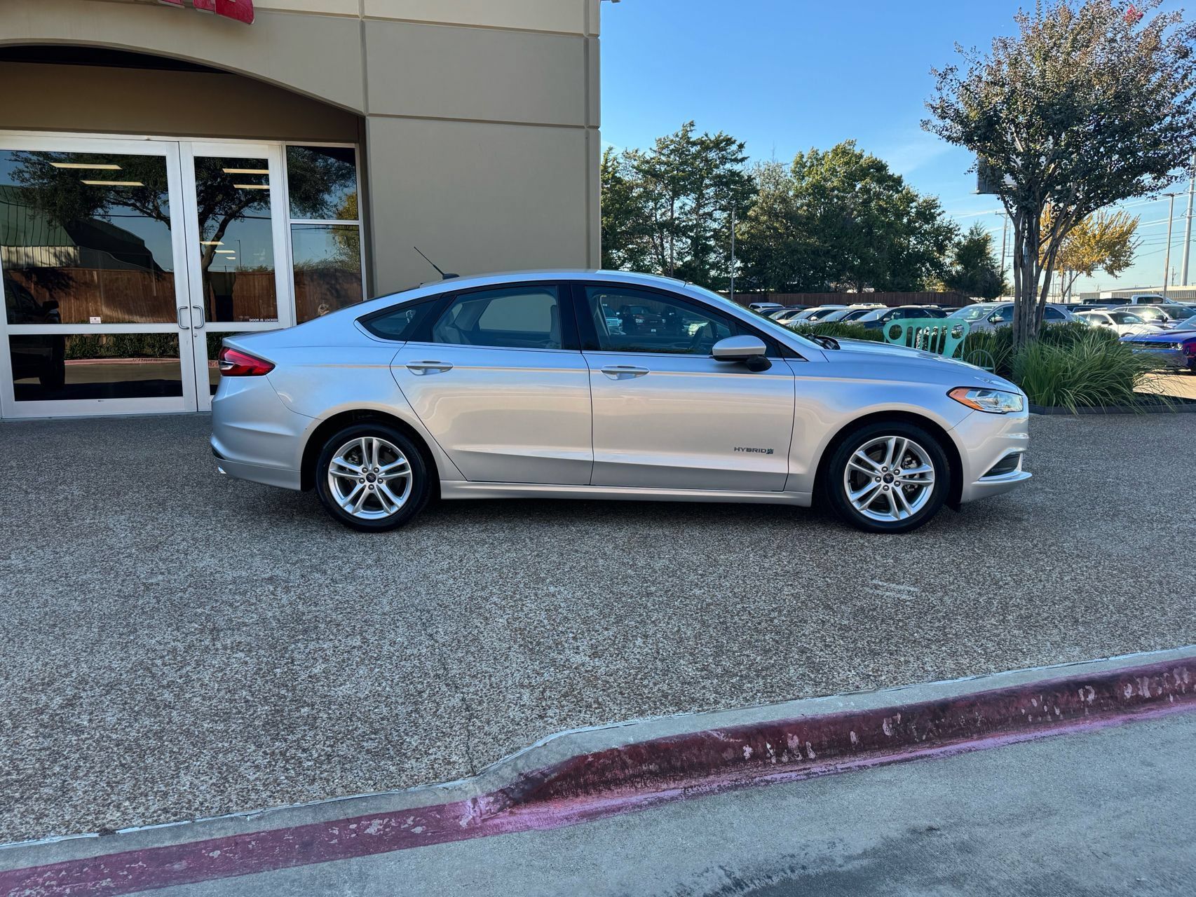 Used 2018 Ford Fusion S FWD image 3