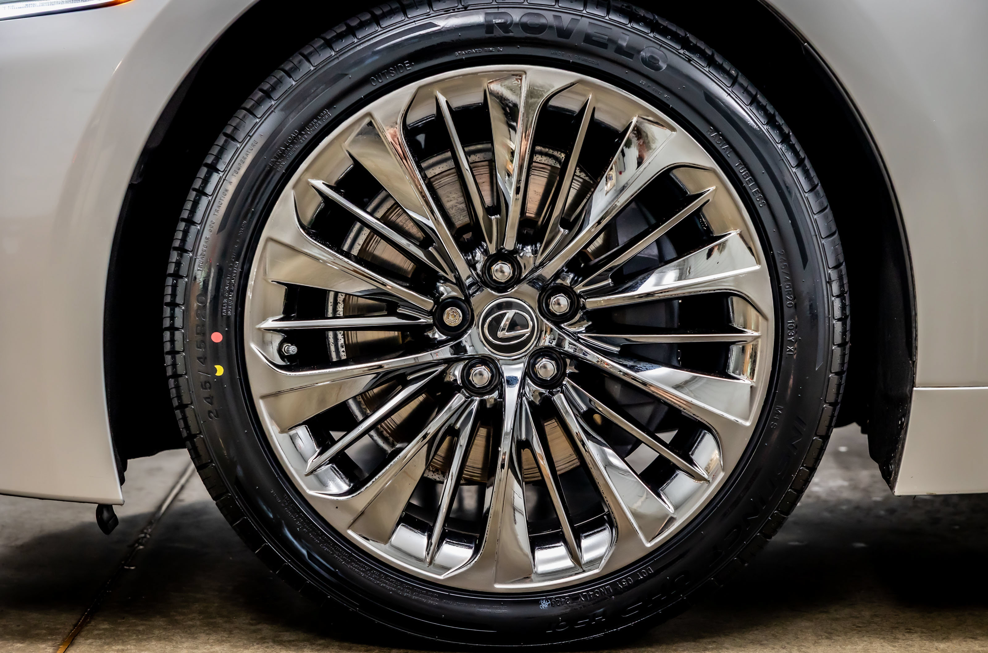 Used 2018 Lexus LS 500 AWD w/ Interior Upgrade Package image 36