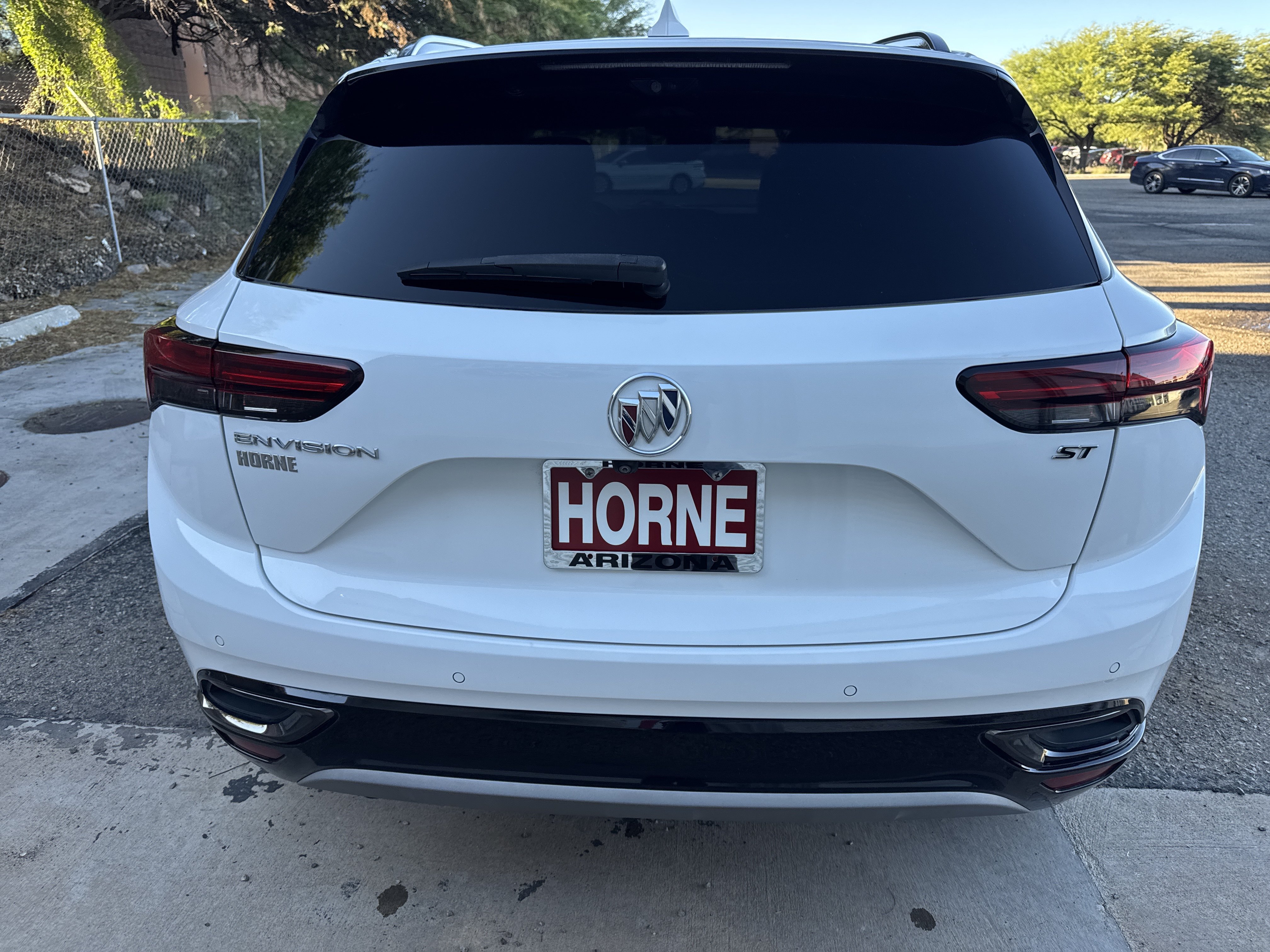 Used 2022 Buick Envision Essence w/ Technology Package II FWD image 6