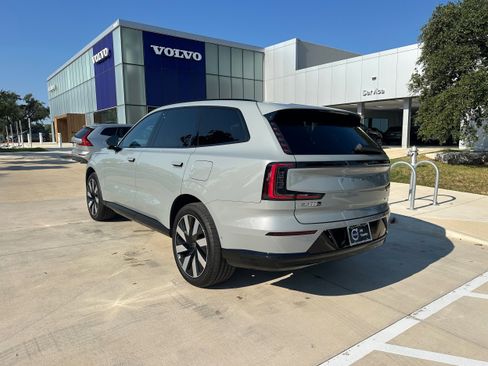 Certified 2025 Volvo EX90 Plus image 4