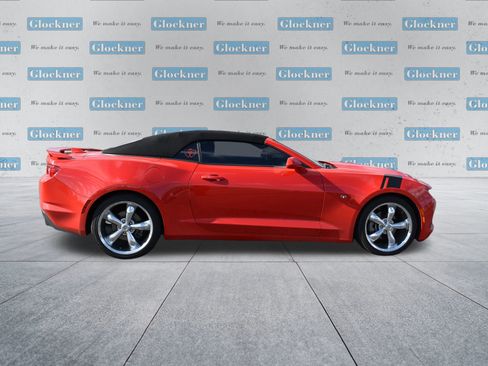 Used 2019 Chevrolet Camaro LT image 4