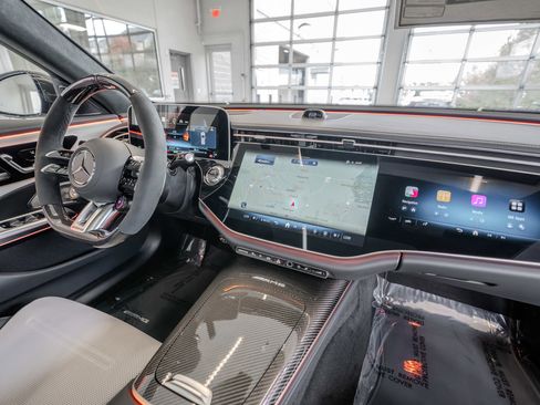 New 2026 Mercedes-Benz E 53 AMG 4MATIC Sedan image 19