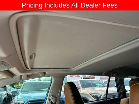 Used 2016 Toyota RAV4 Limited AWD/4WD image 5