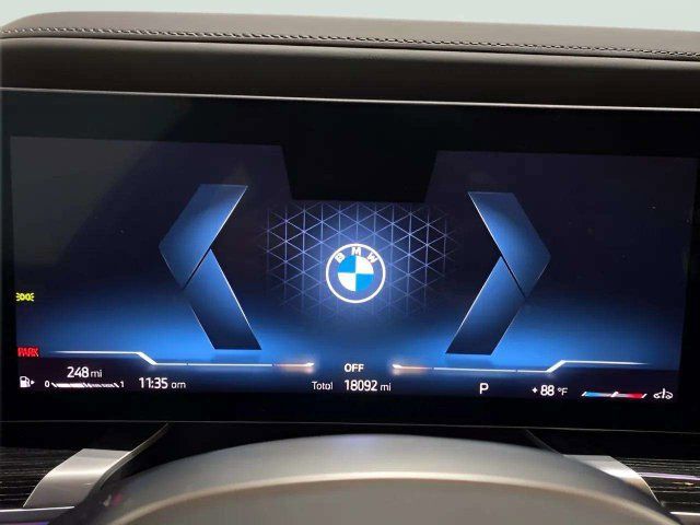 Used 2026 BMW 740i xDrive AWD/4WD image 11