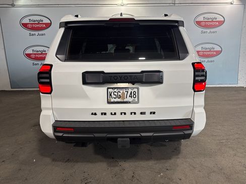 Used 2025 Toyota 4Runner SR5 image 5