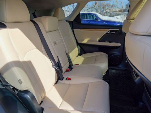 Used 2022 Lexus RX 350L Premium w/ Premium Package image 33