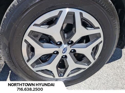 Used 2024 Subaru Forester Premium AWD/4WD image 46