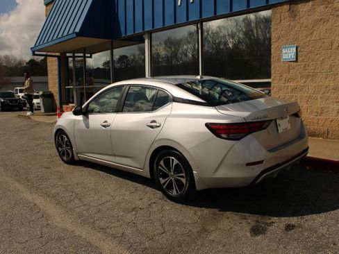 Used 2022 Nissan Sentra SV image 4