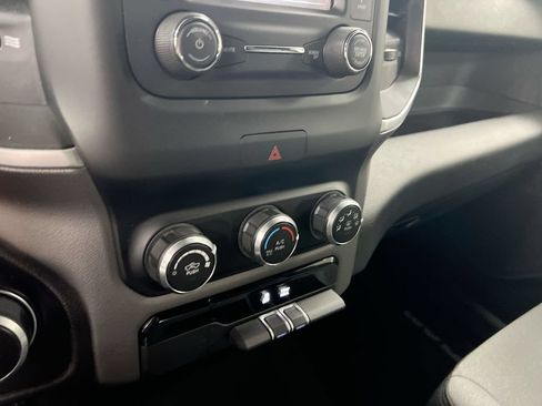 Used 2022 RAM 1500 Big Horn AWD/4WD image 15