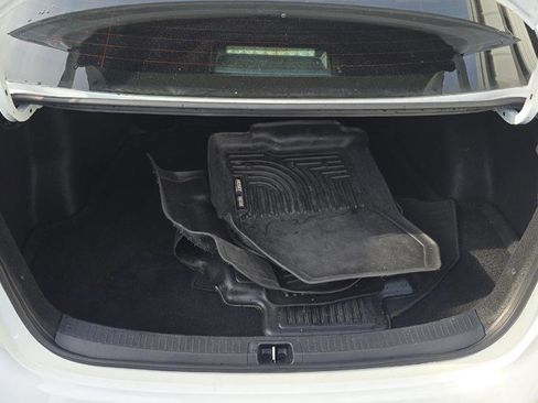 Used 2023 Toyota Corolla LE FWD image 7