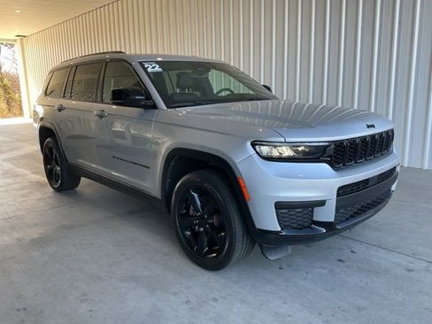 Used 2022 Jeep Grand Cherokee L Laredo image 24