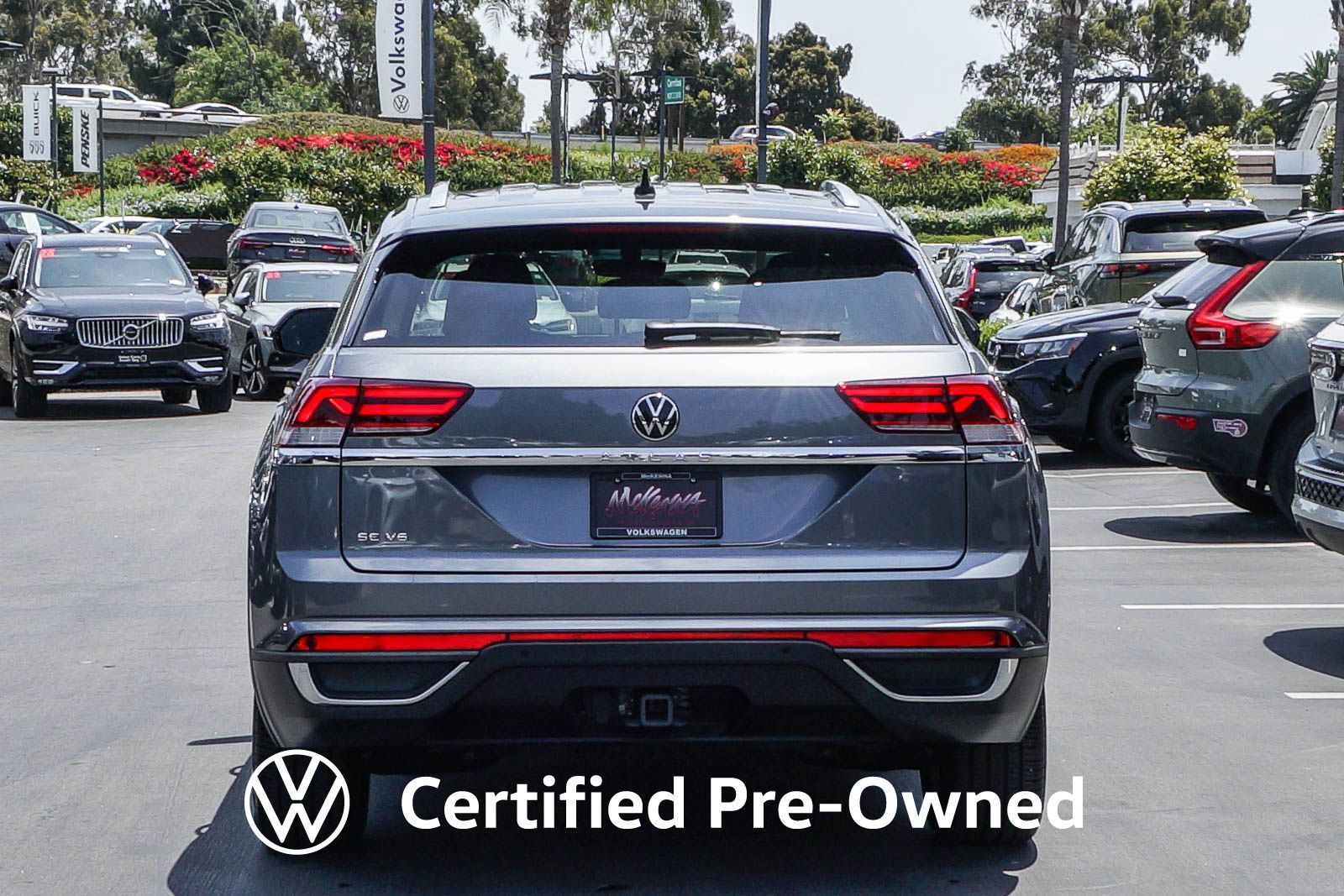 Certified 2023 Volkswagen Atlas Cross Sport SE FWD image 8