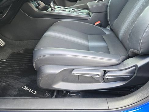 Used 2023 Honda Civic Sport image 21