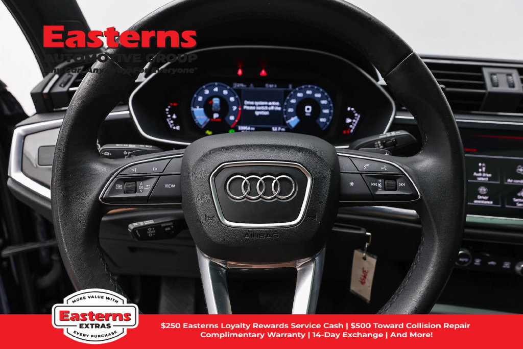 Used 2025 Audi Q3 2.0T Premium AWD/4WD image 11