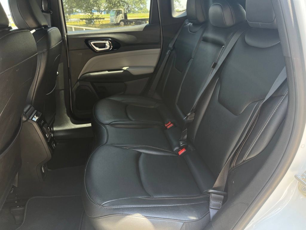 Used 2024 Jeep Compass Limited AWD/4WD image 13