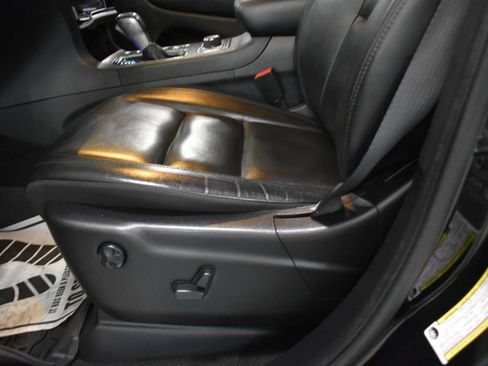 Used 2022 Jeep Grand Cherokee Limited w/ Technology Group image 13