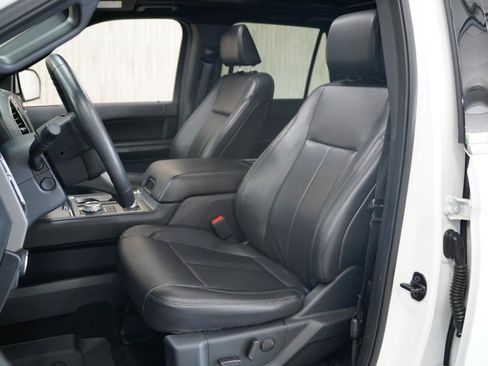 Used 2021 Ford Expedition XLT AWD/4WD image 26