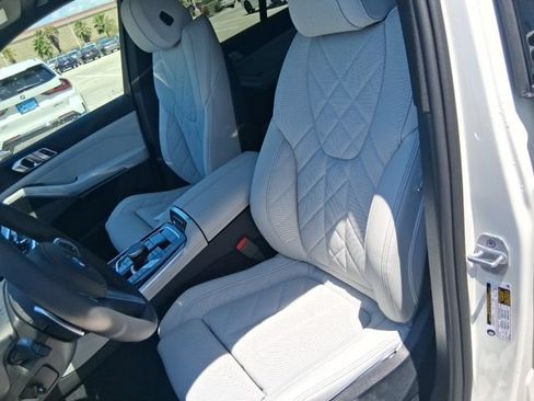 New 2026 BMW X5 sDrive40i w/ M Sport Package RWD image 15