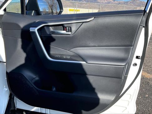 Certified 2025 Toyota RAV4 XLE Premium image 20