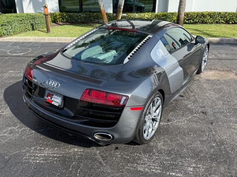 Used 2010 Audi R8 V10 AWD/4WD image 17