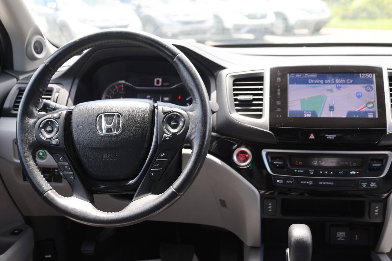 Used 2017 Honda Ridgeline RTL-E image 23