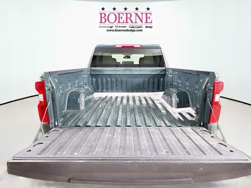 Used 2025 Chevrolet Silverado 1500 LT image 27