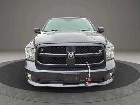 Used 2019 RAM 1500 Express w/ Express Value Package AWD/4WD image 2