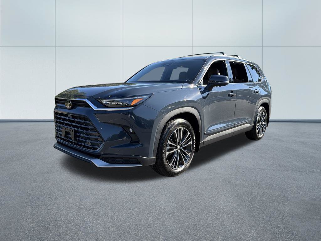Used 2025 Toyota Grand Highlander AWD Hybrid image 2