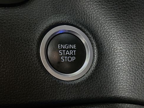 Used 2022 Toyota Tundra SR5 w/ Convenience Package image 19