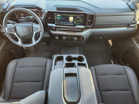 Used 2024 Chevrolet Silverado 1500 LT Trail Boss w/ LPO, Dark Essentials Package image 26