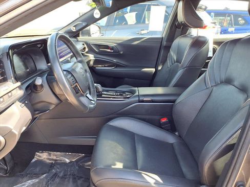 Certified 2024 Toyota Crown Limited image 18