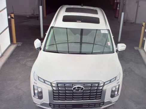 Used 2024 Hyundai Palisade Calligraphy image 18