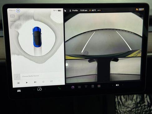 Used 2023 Tesla Model 3 Standard Range image 31