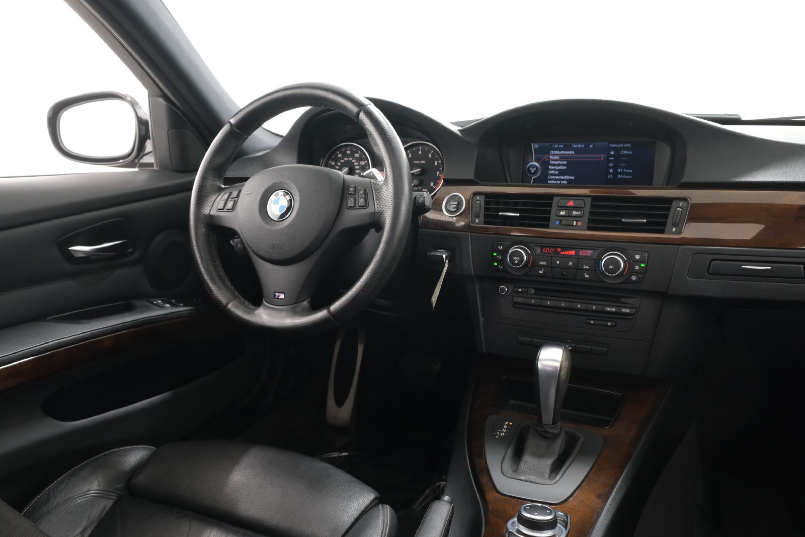 Used 2011 BMW 335i xDrive Sedan AWD/4WD image 10