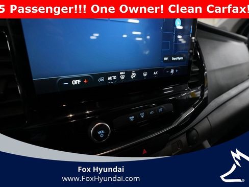 Used 2023 Ford Transit 350 XLT image 21