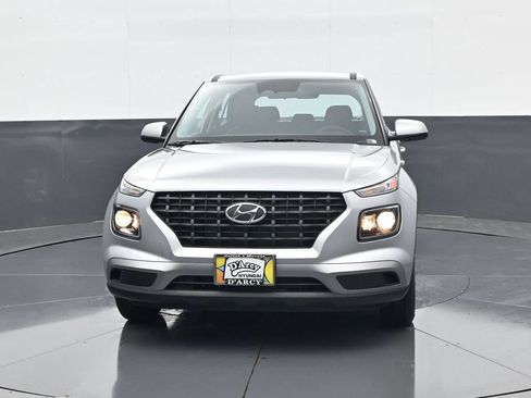 New 2026 Hyundai Venue SE FWD image 2