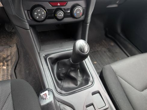 Used 2019 Subaru Impreza 2.0i image 10