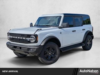 New 2025 Ford Bronco Outer Banks w/ Black Appearance Package