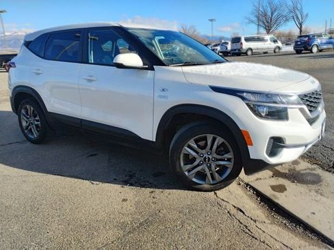 Used 2022 Kia Seltos LX image 4