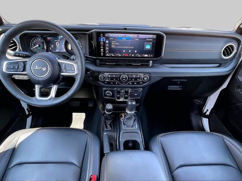 Used 2024 Jeep Wrangler Unlimited Sahara w/ Safety Group AWD/4WD image 14